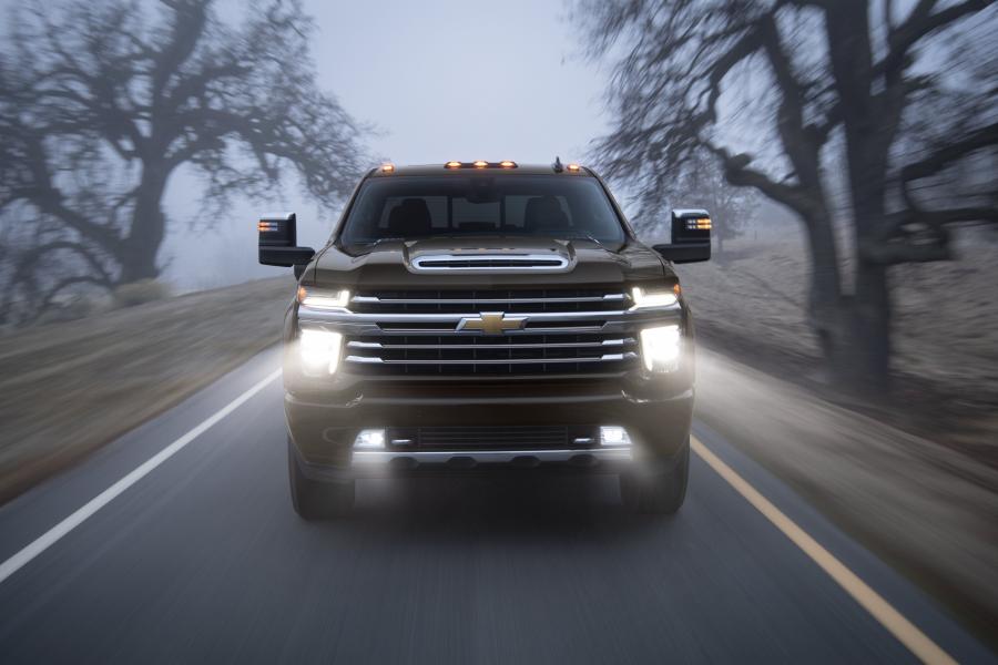  Chevrolet Silverado 2500HD High Country Crew Cab 2019 года  (фото 5 из 22)
